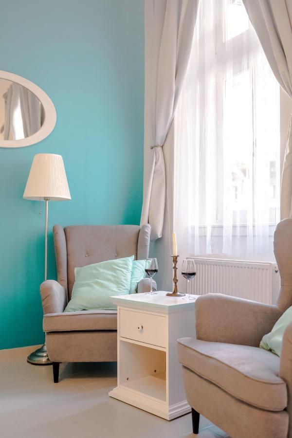 Ombre Apartment With Parking Option Budapest Luaran gambar